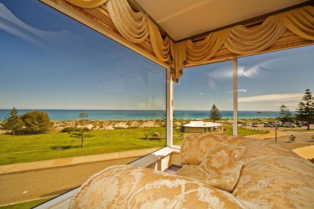 Beach Manor