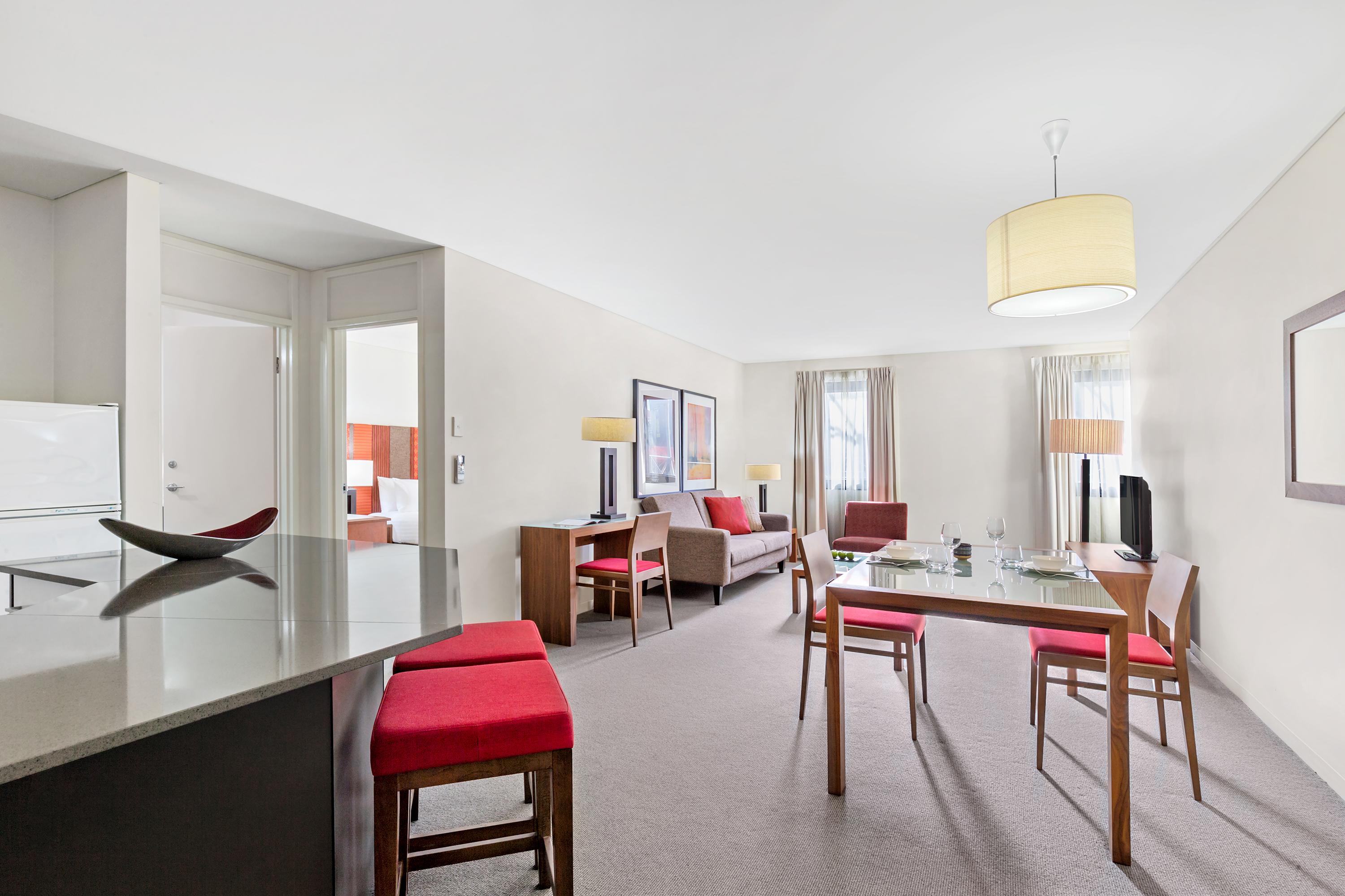 Aparthotel Mantra On Hay 4*