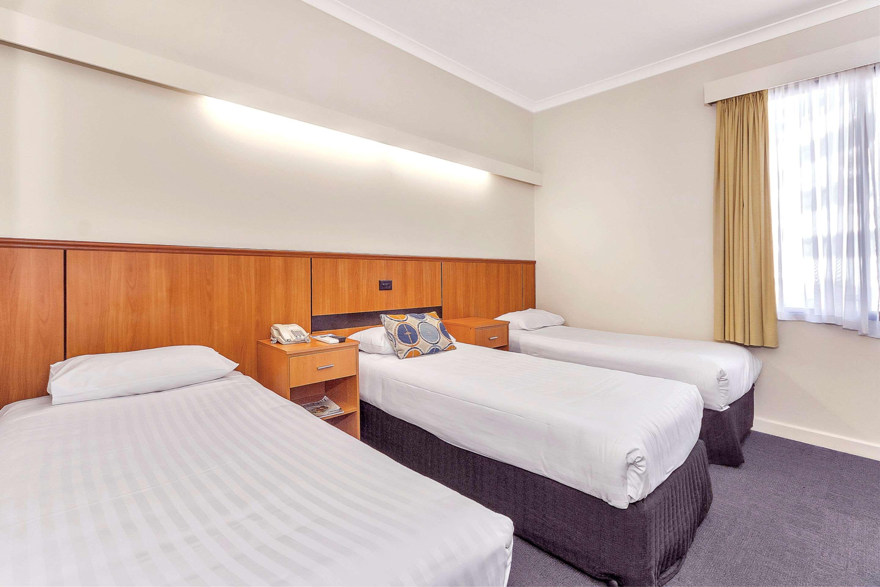 Metro Hotel 3*