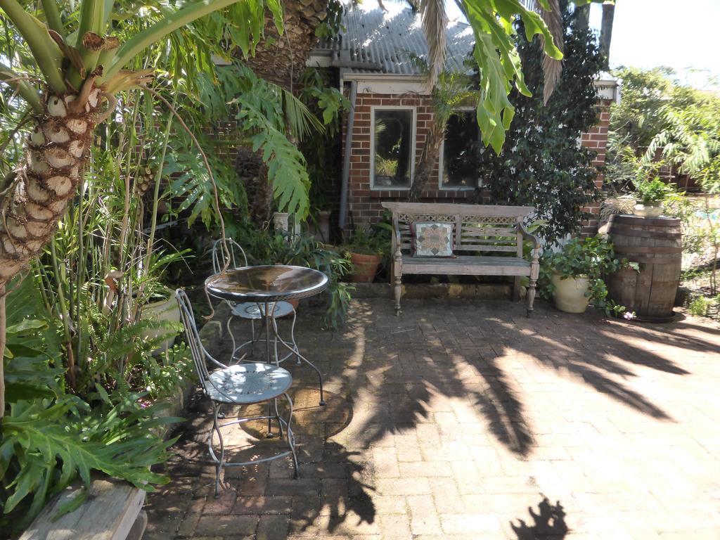 Bed & Breakfast Lakeside 4*