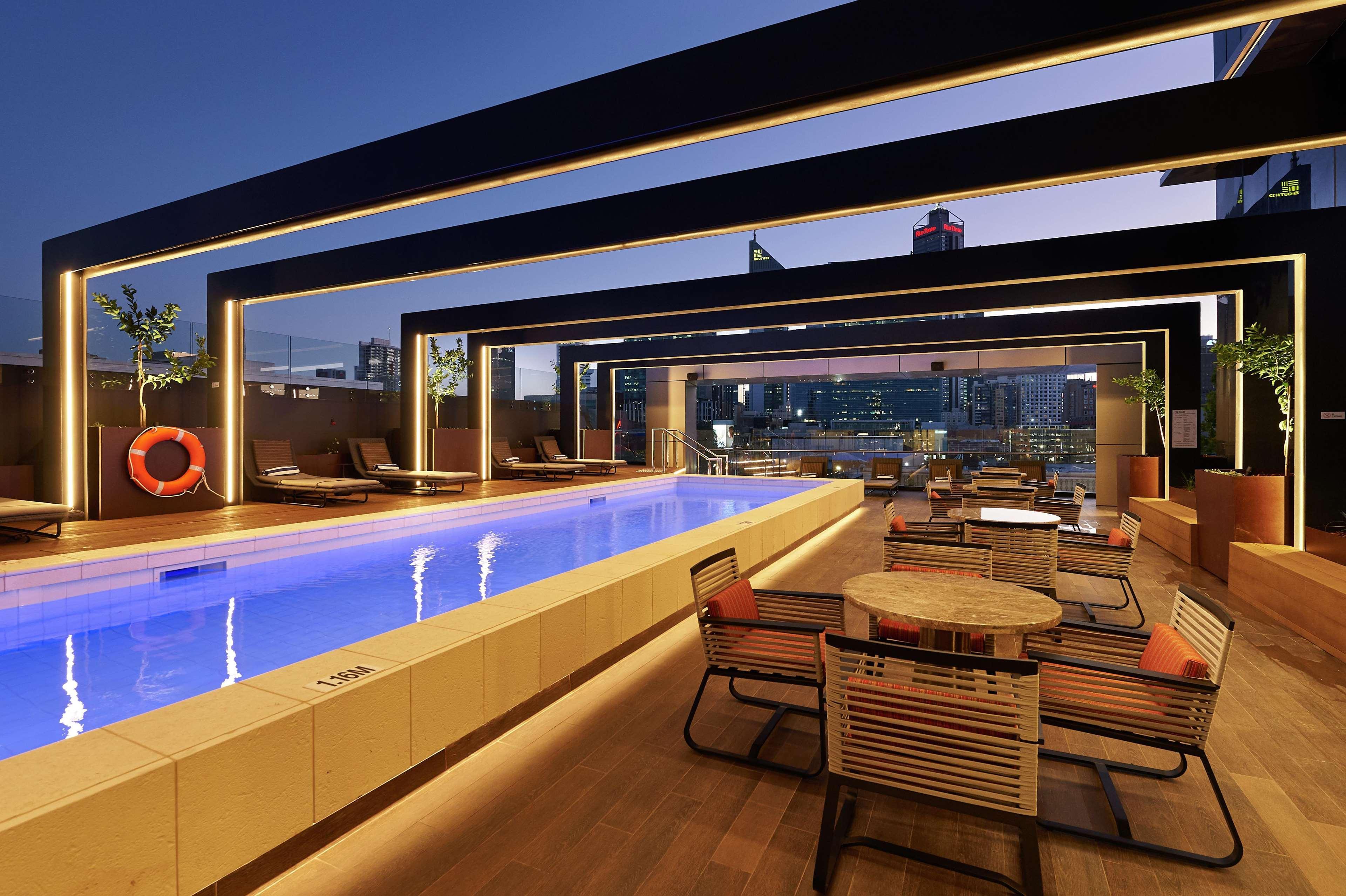 Doubletree By Hilton Northbridge Hotel