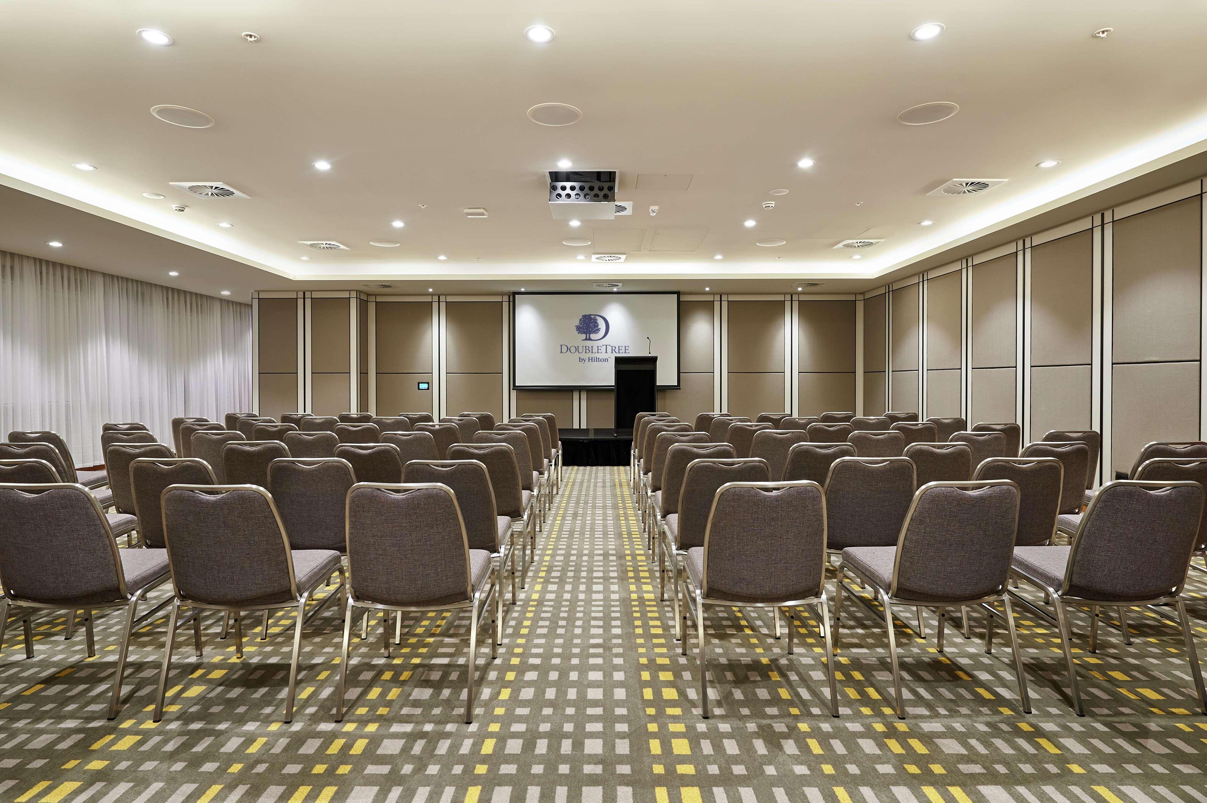 Doubletree By Hilton Northbridge Hotel