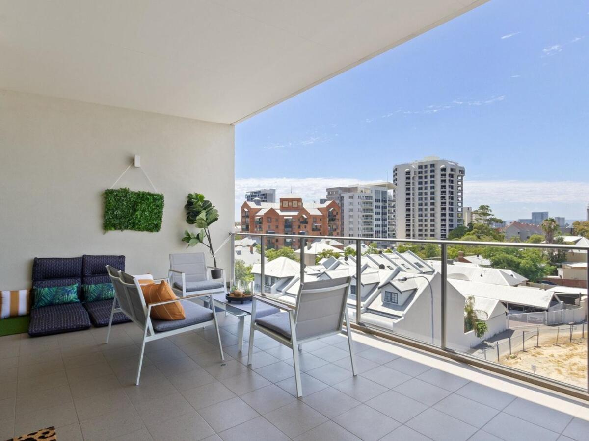 Apartment 2bdrm Skyline Views - Prime For River, Waca, Optus Stadium