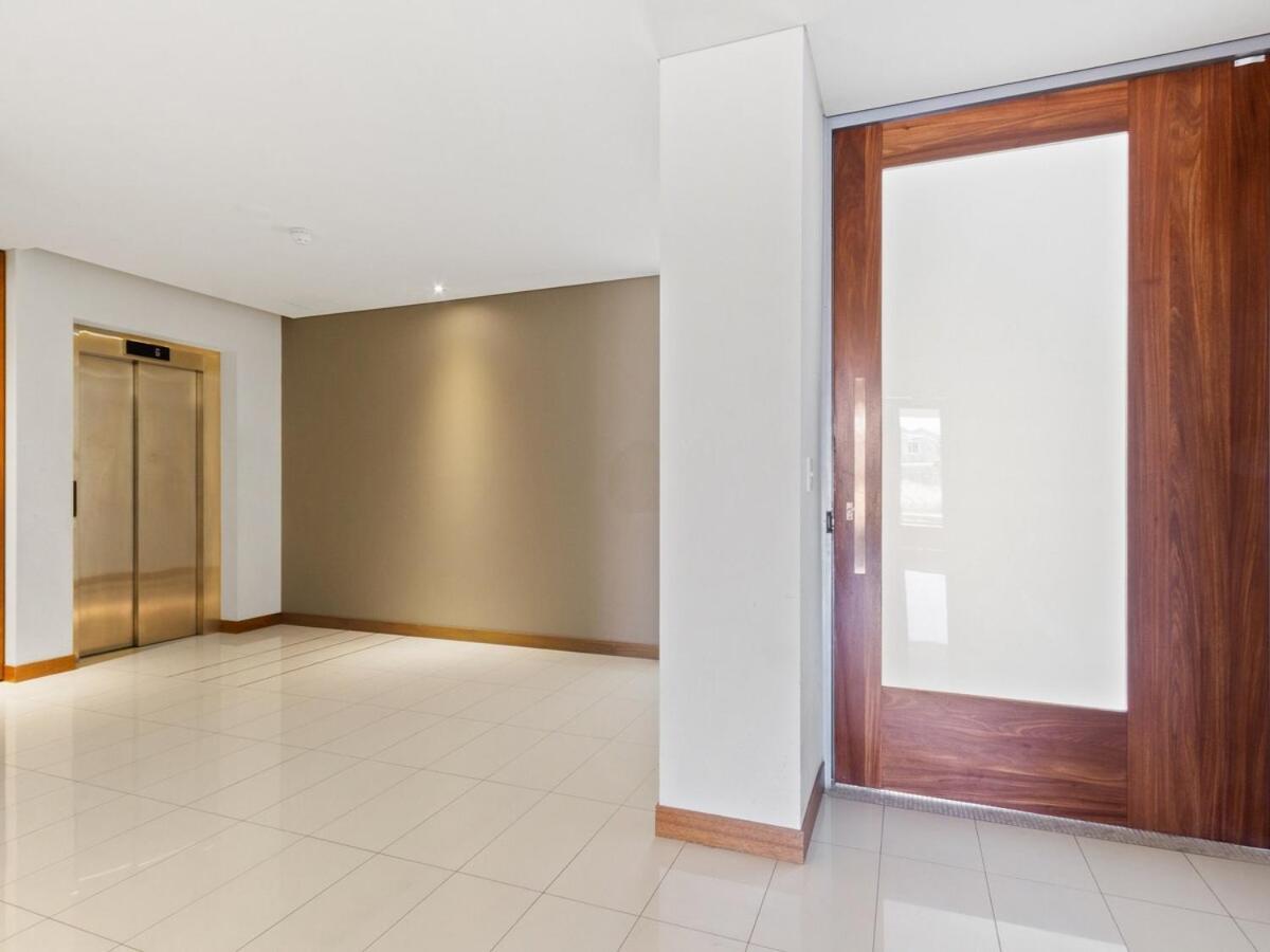 2bdrm Skyline Views - Prime For River, Waca, Optus Stadium Apartment