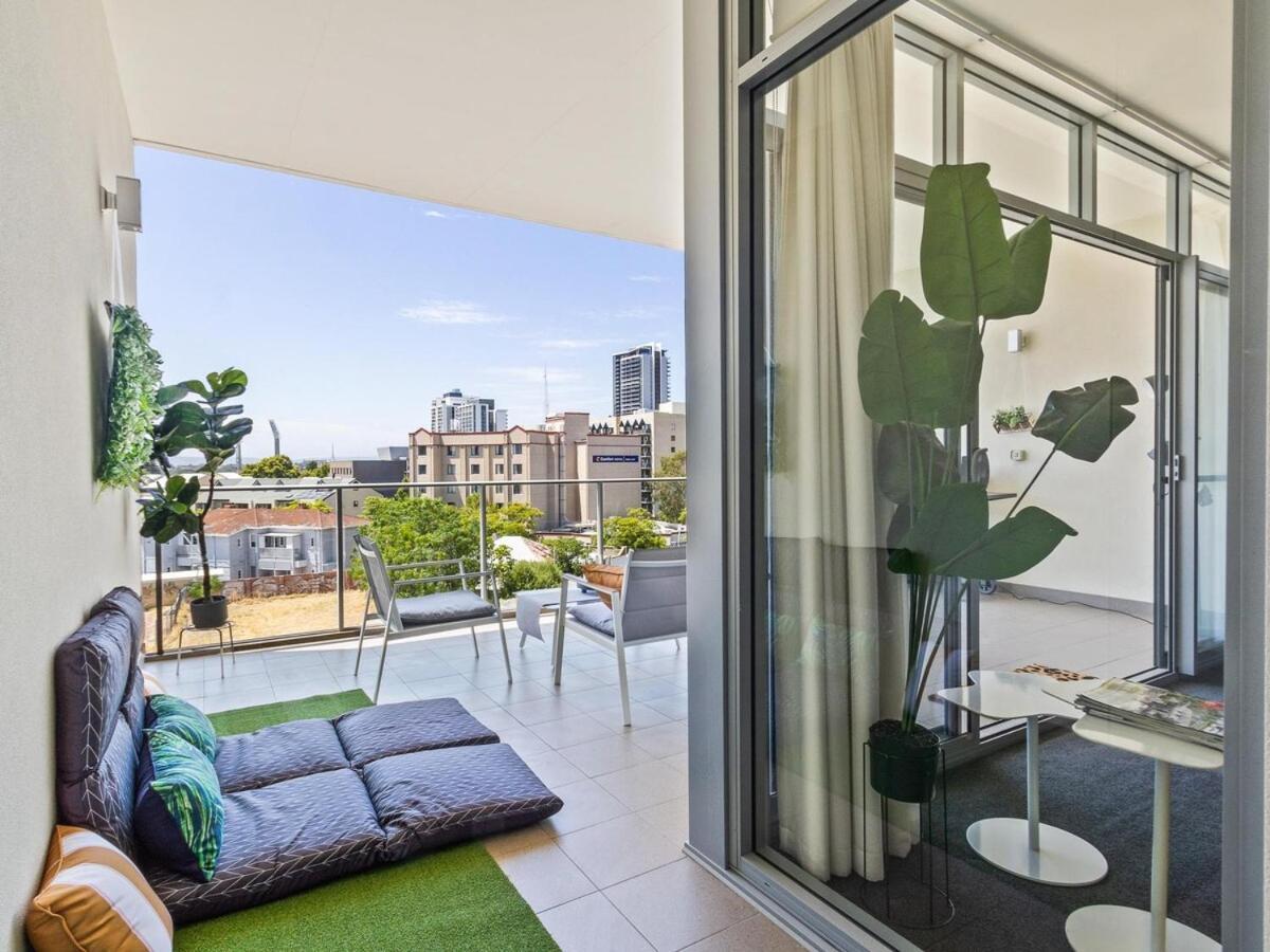 Apartment 2bdrm Skyline Views - Prime For River, Waca, Optus Stadium Perth