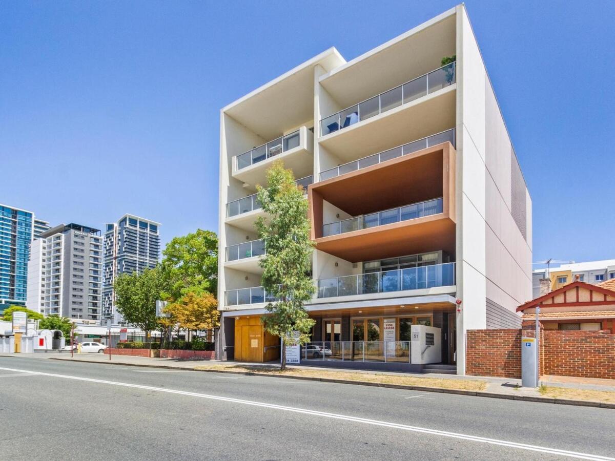 2bdrm Skyline Views - Prime For River, Waca, Optus Stadium Apartment *