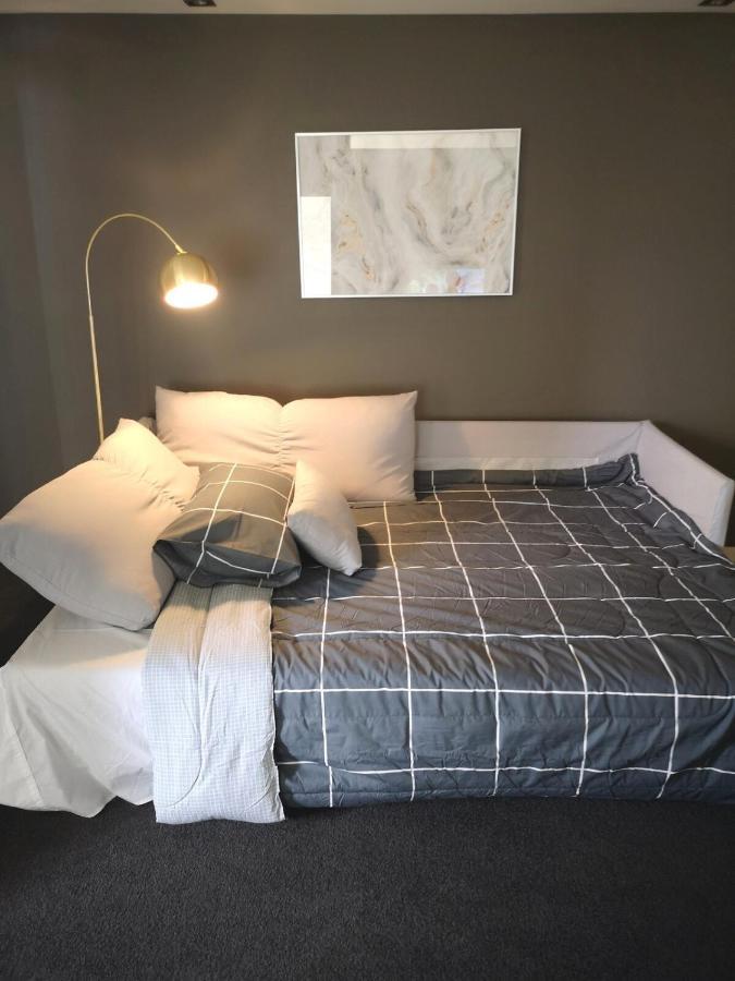 2bdrm Skyline Views - Prime For River, Waca, Optus Stadium