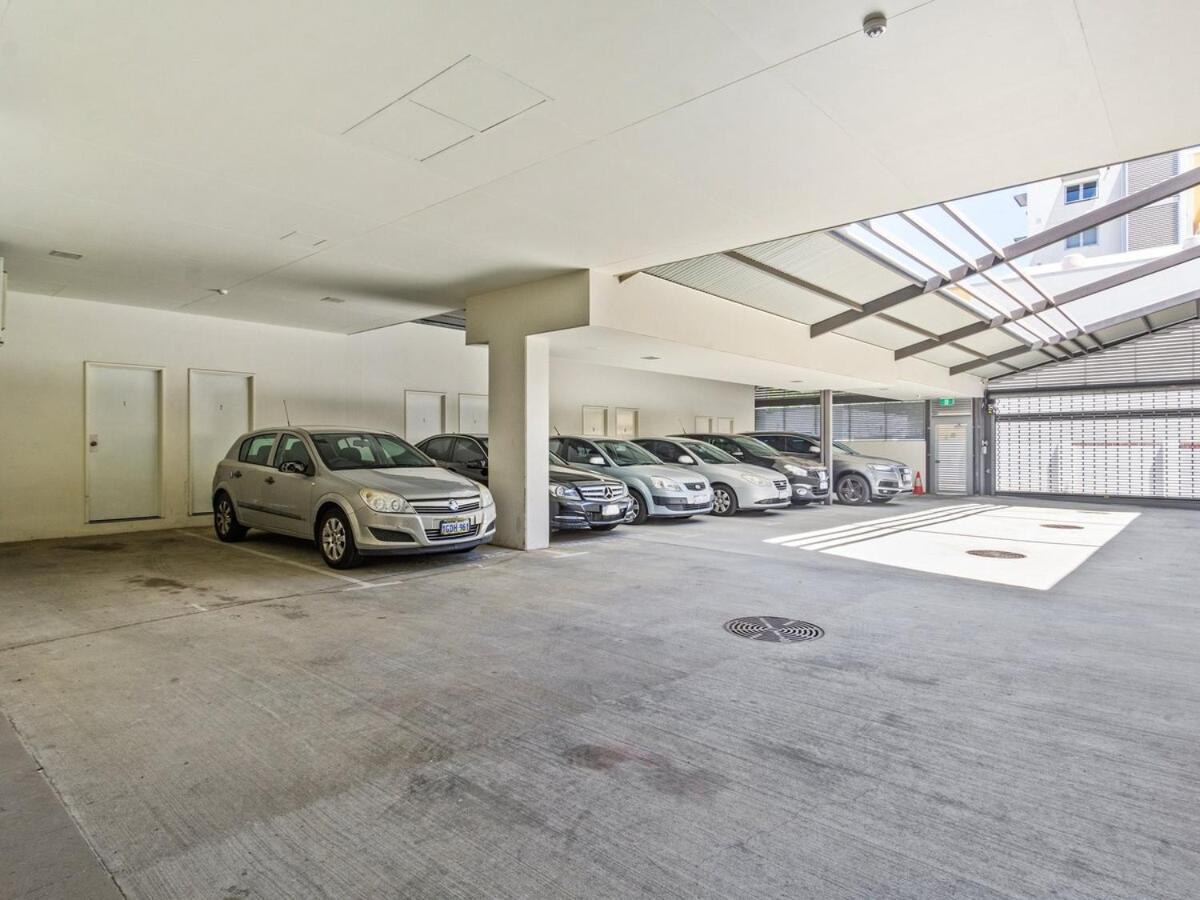 2bdrm Skyline Views - Prime For River, Waca, Optus Stadium Apartment *