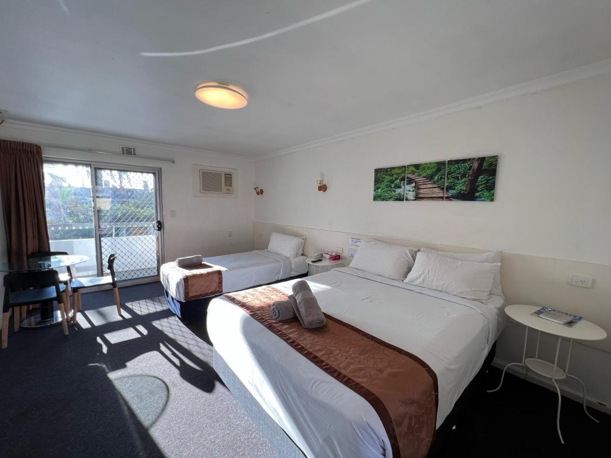 Econo Rivervale Lodge *