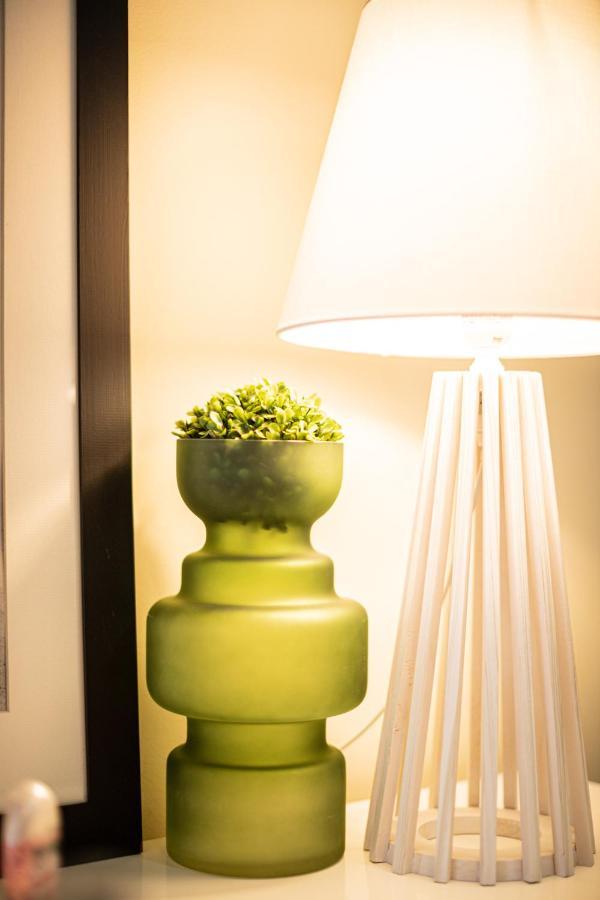 Apartment Prime 2Br Suite On Mounts Bay Road