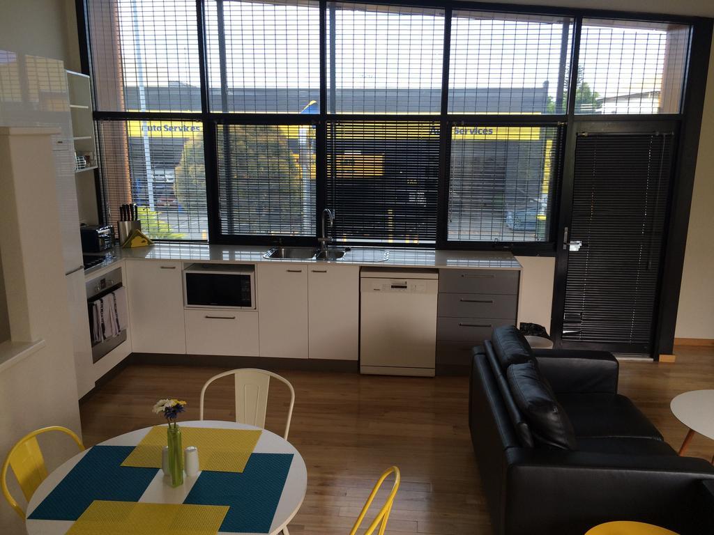 One World Backpackers Perth