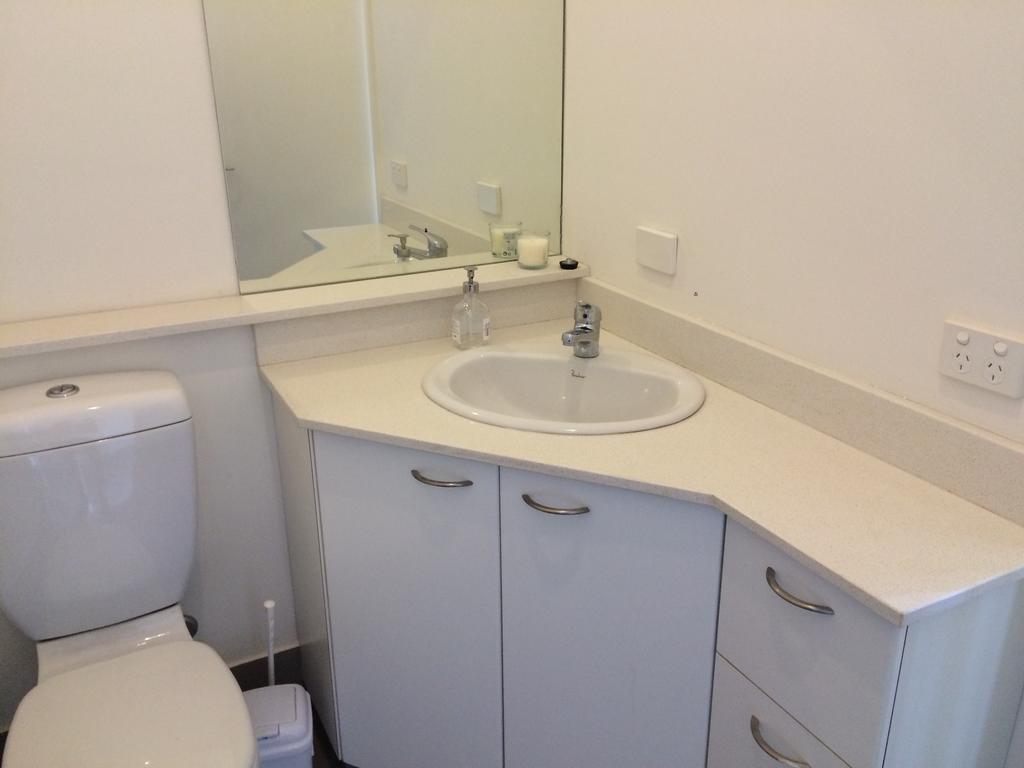 Hostel One World Backpackers Perth