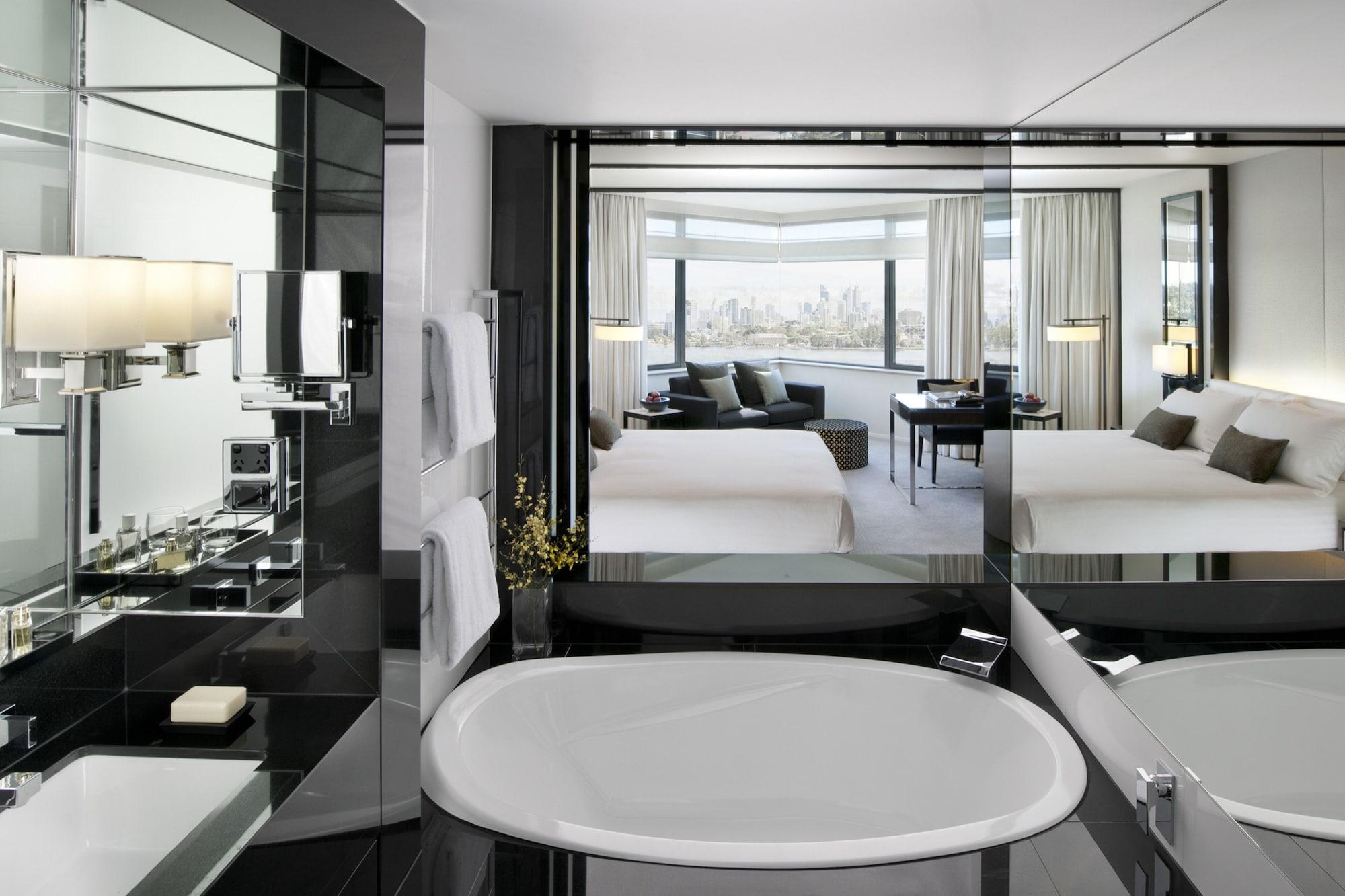 Crown Metropol 5*