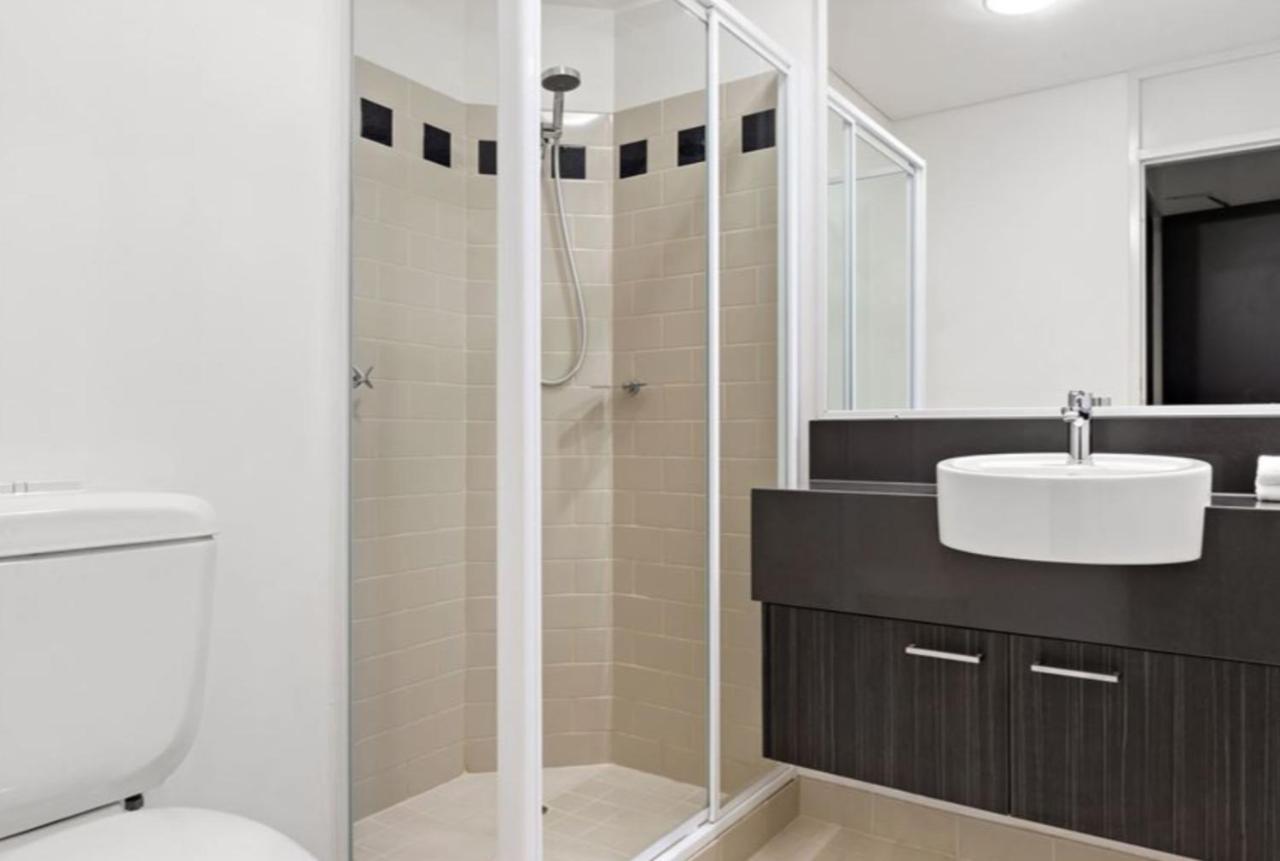 109 Simply Devine Hay St 2x2apt Poolgym Apartamento Perth
