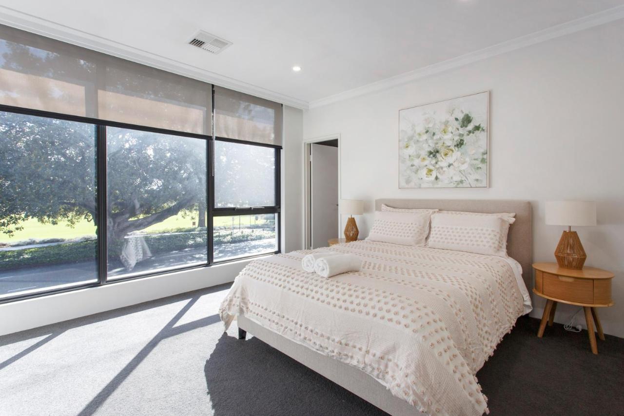 Westside Retreat *