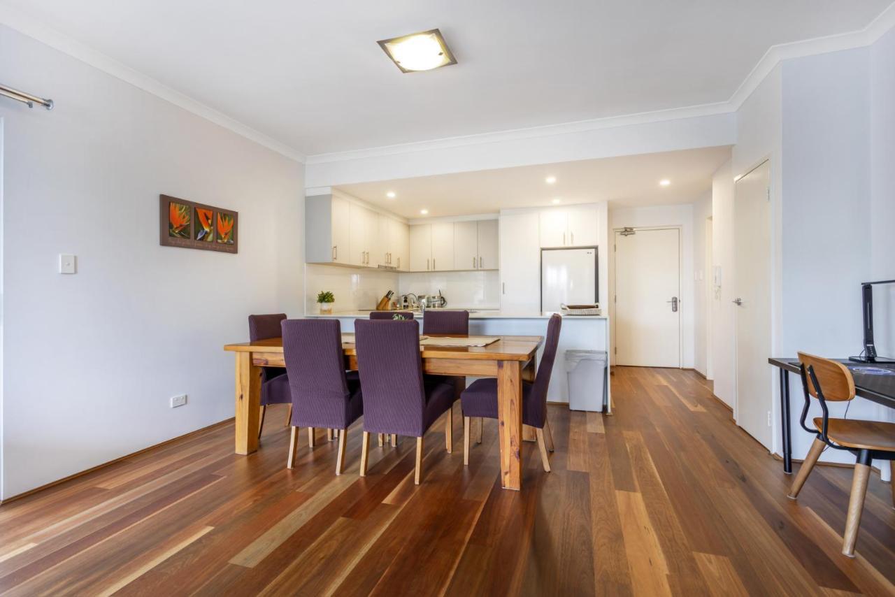 Apartemen Parkvue On The Green - Executive Escapes *