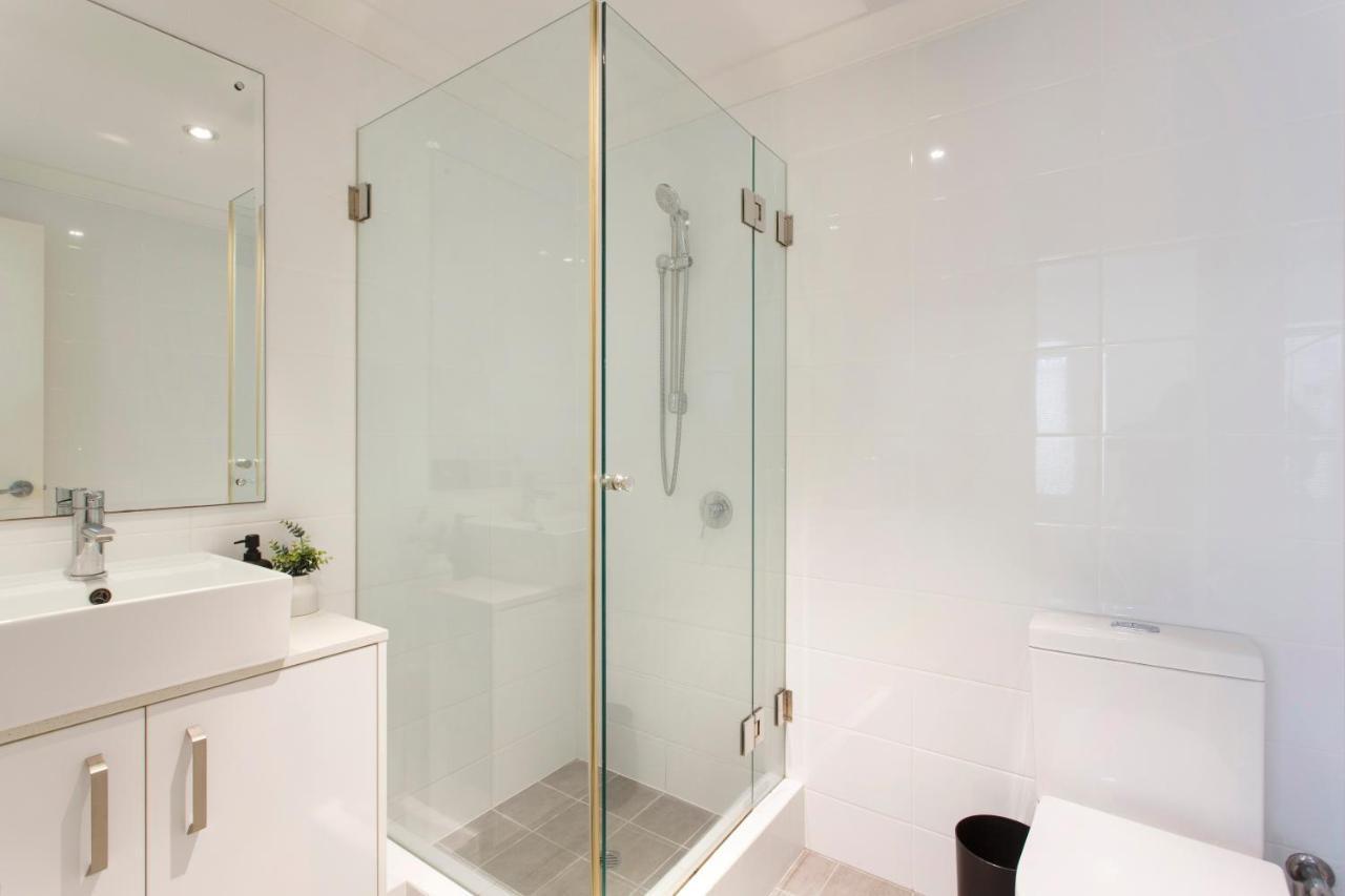 Suburban Living - 2 Bedroom Victoria Park *