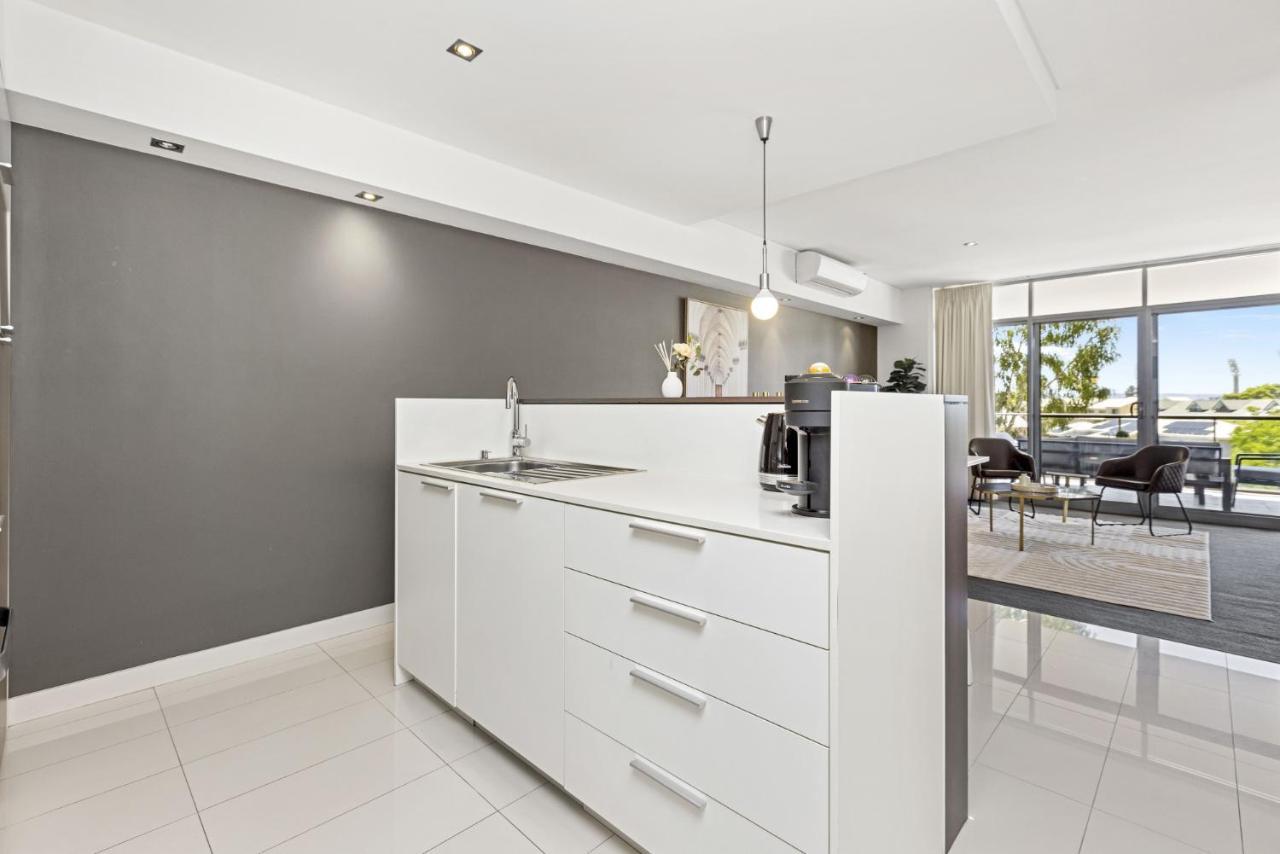 Apartment Urban Elegance