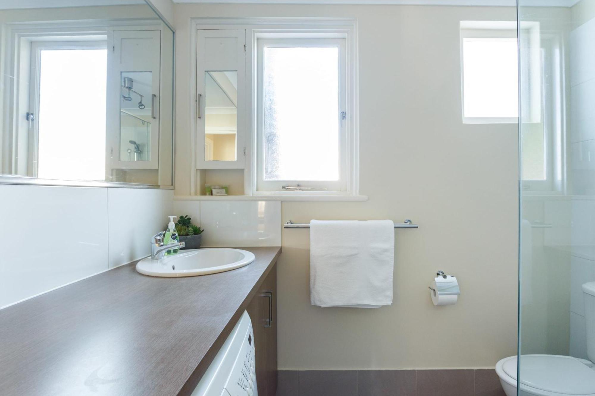 2 Bedroom 1 Bathroom Apartment Perth