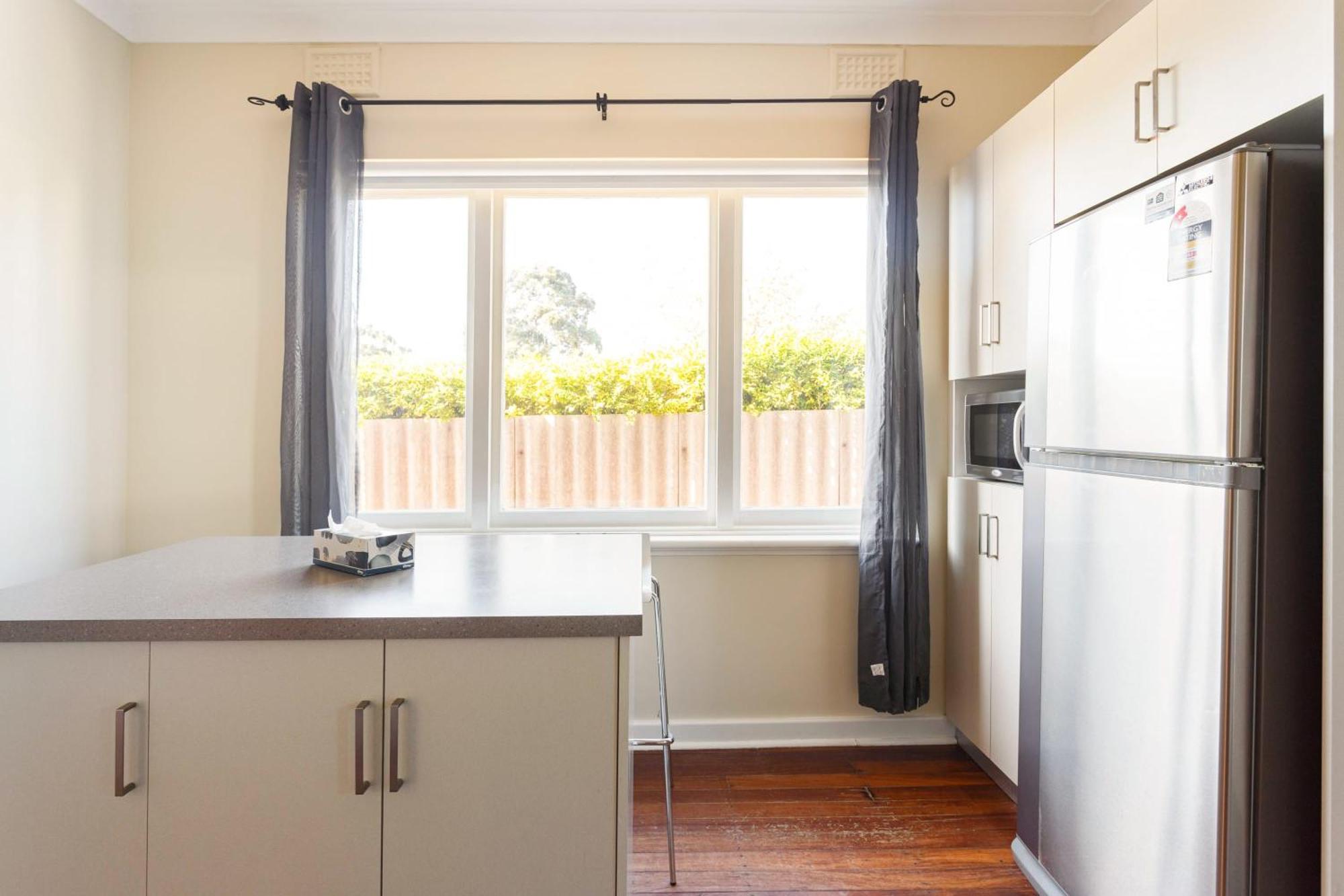 2 Bedroom 1 Bathroom Apartment Perth
