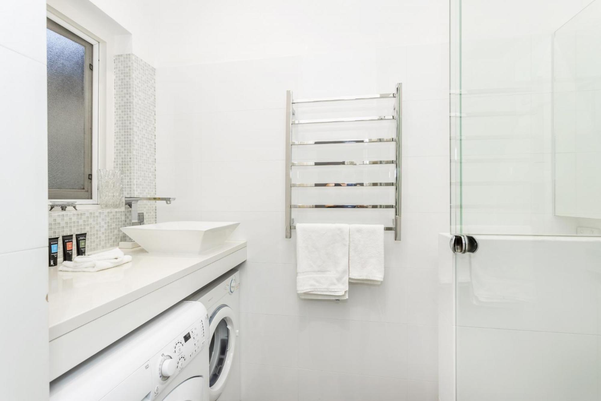Apartment Cottesloe Deluxe - Executive Escapes Perth
