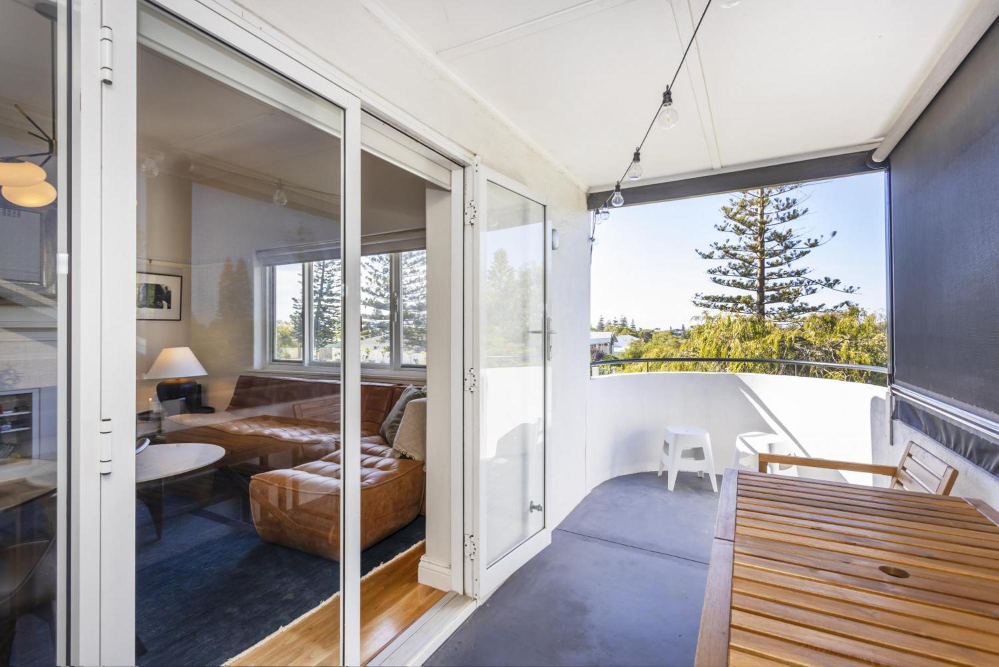 Cottesloe Deluxe - Executive Escapes Apartment *