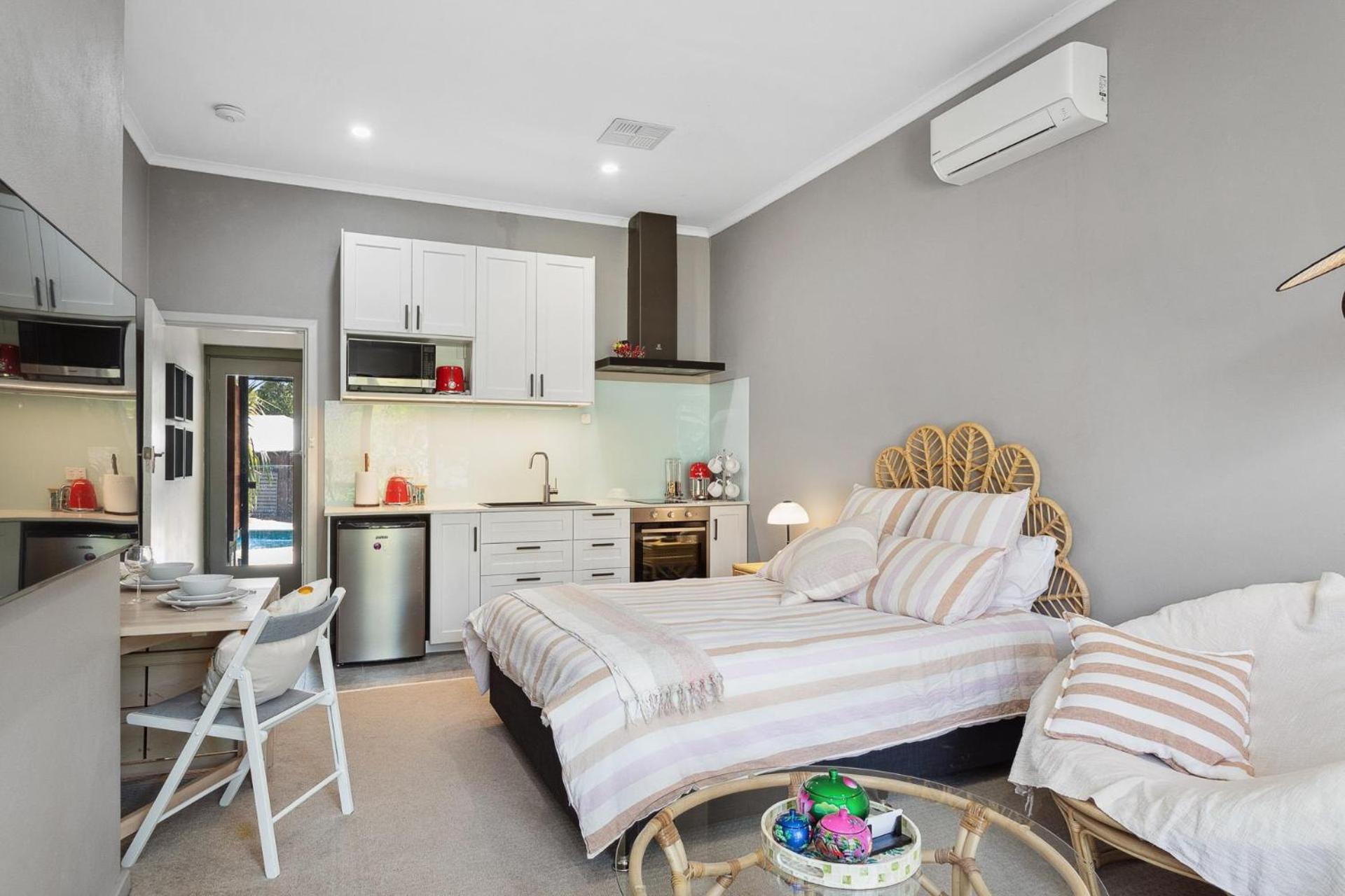 Haven Hideaway Near Airport Guest house Perth