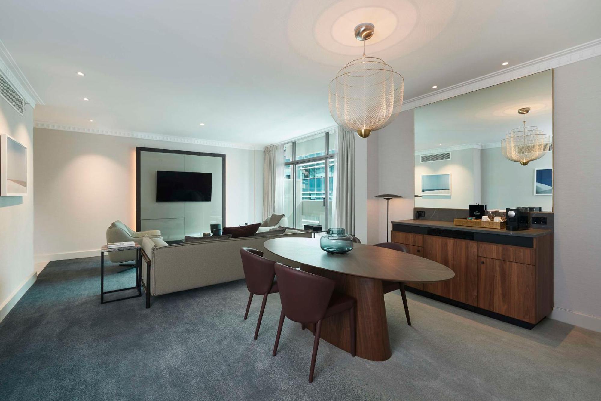 Parmelia Hilton Hotel 5*