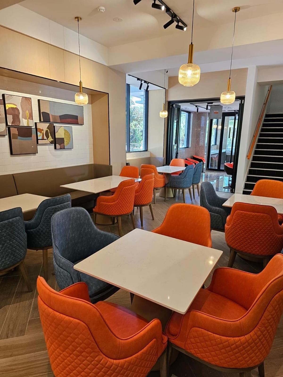 Aurea Kings Park Hotel