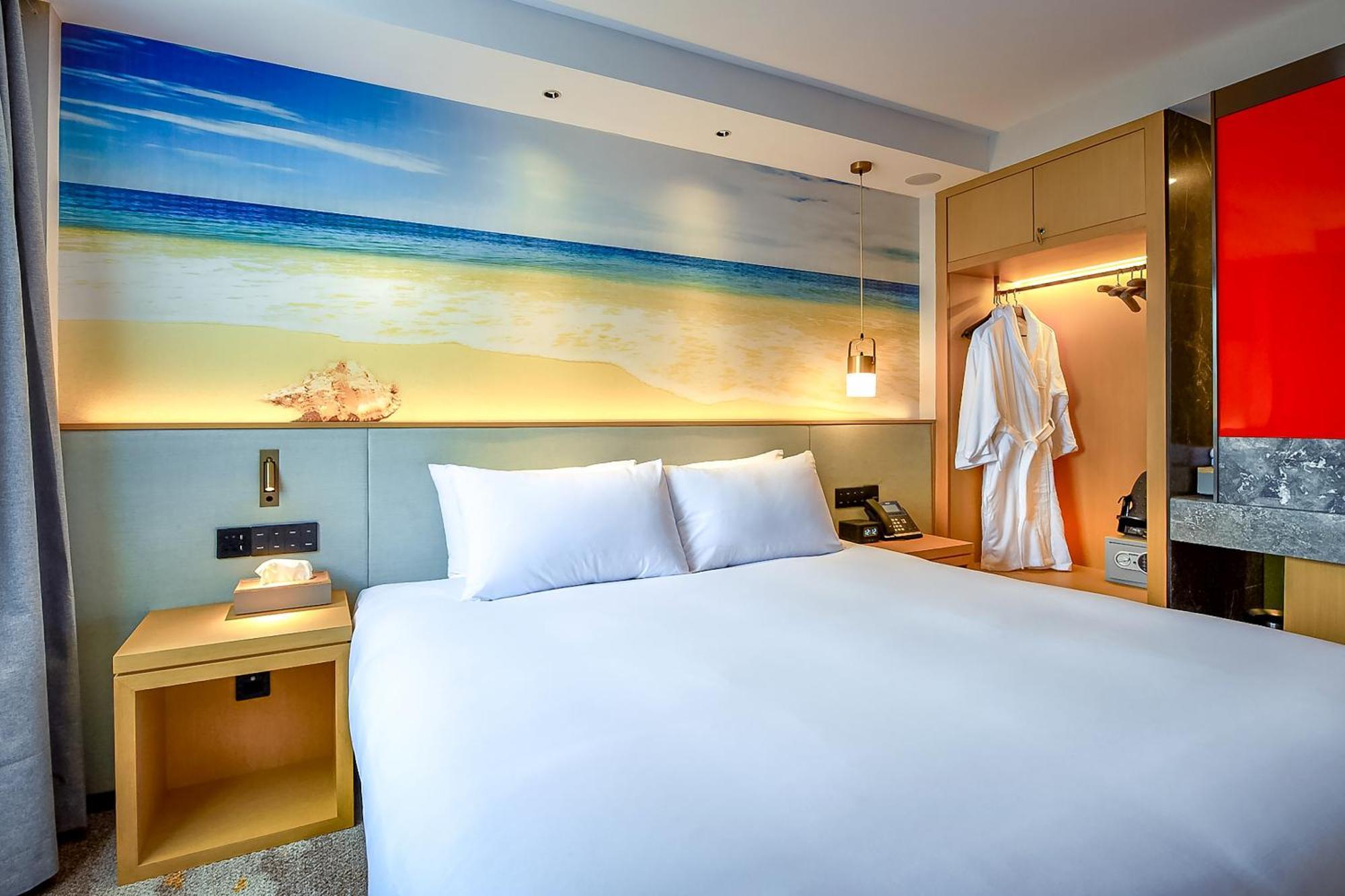 Hotel Aurea Kings Park 4*