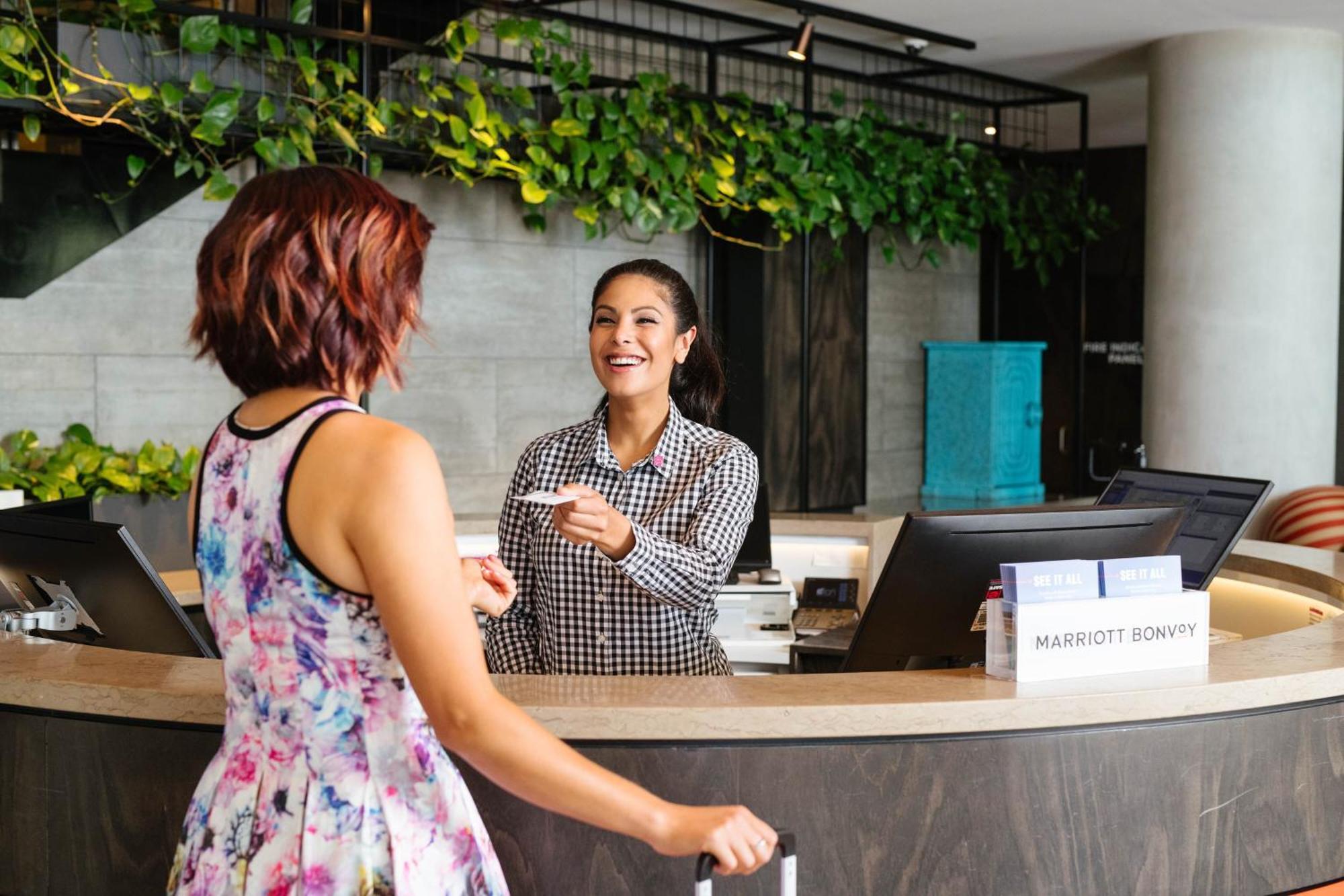 Aloft Hotel 4*