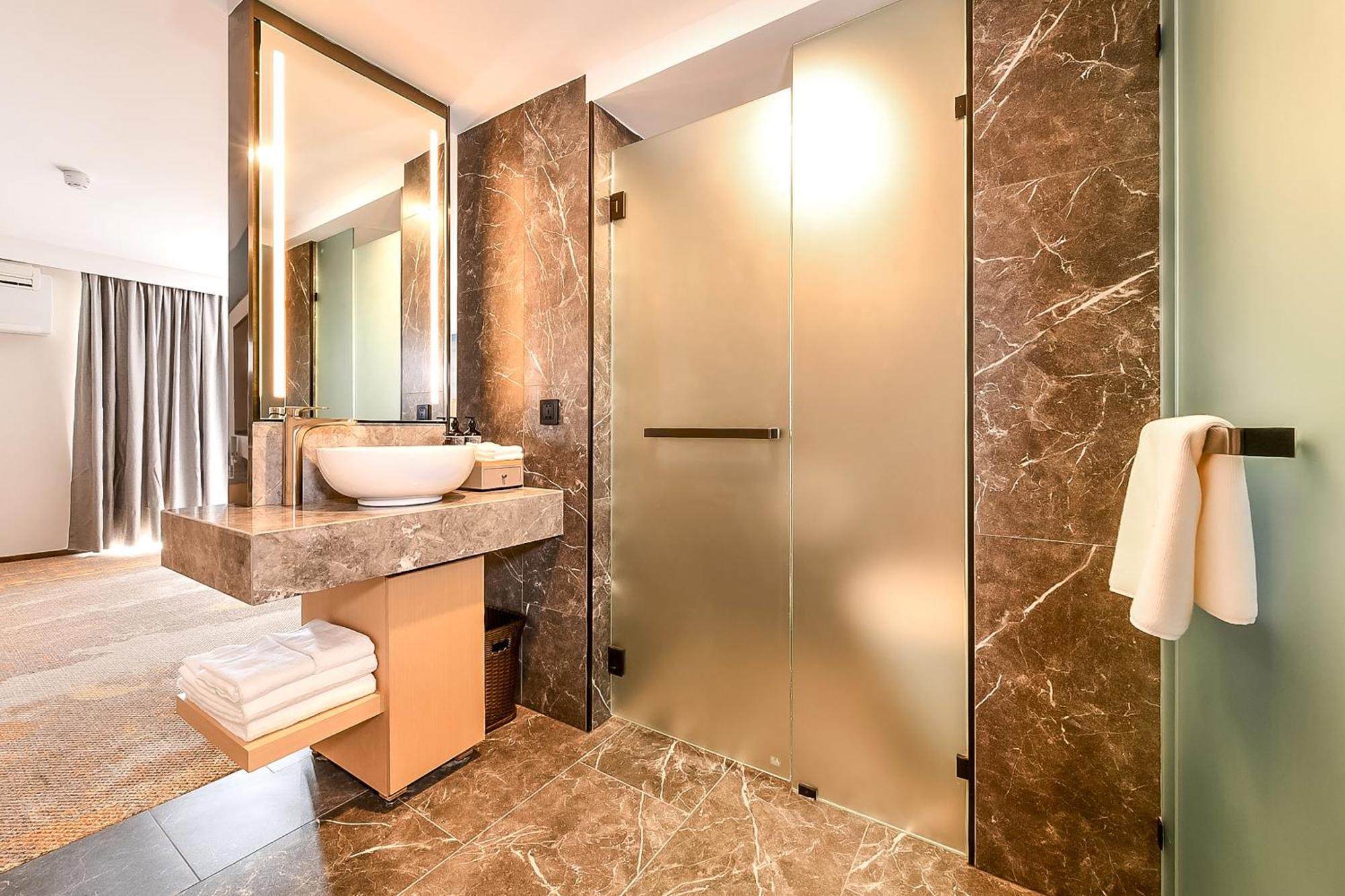 Hotel Aurea Kings Park