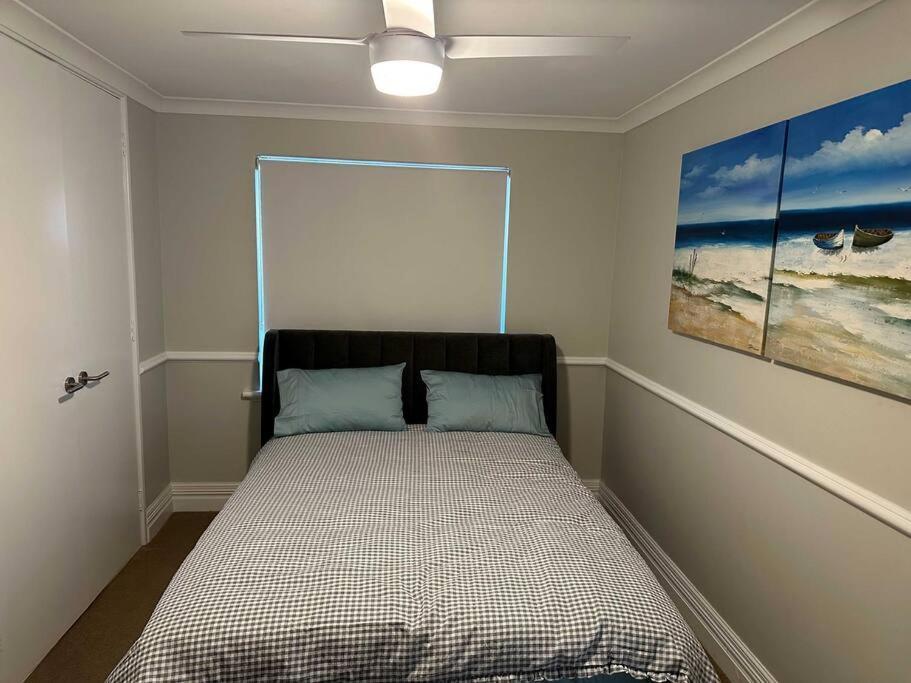 Spacious Bright Close To Shops And Cafe's * Perth