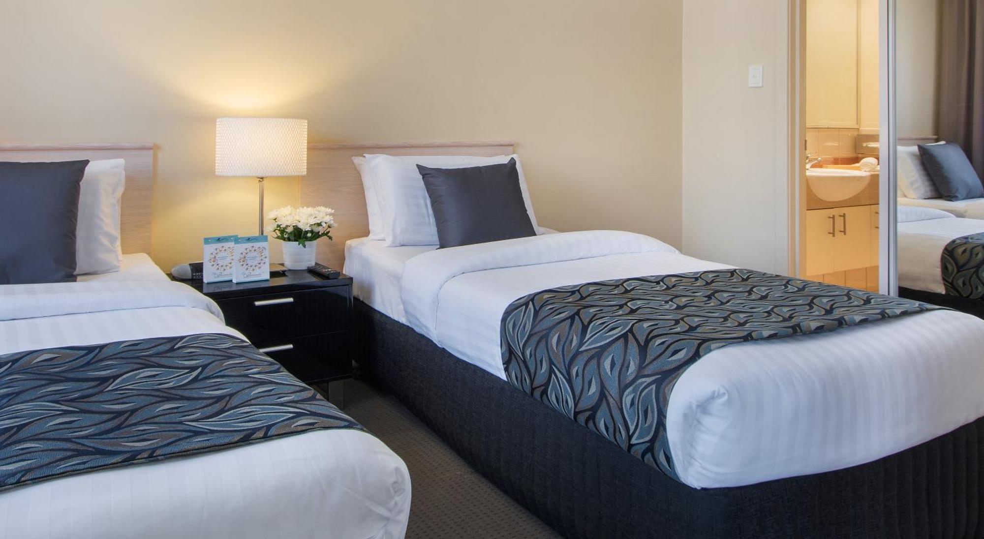 Aparthotel The Peninsula Riverside Serviced 4*