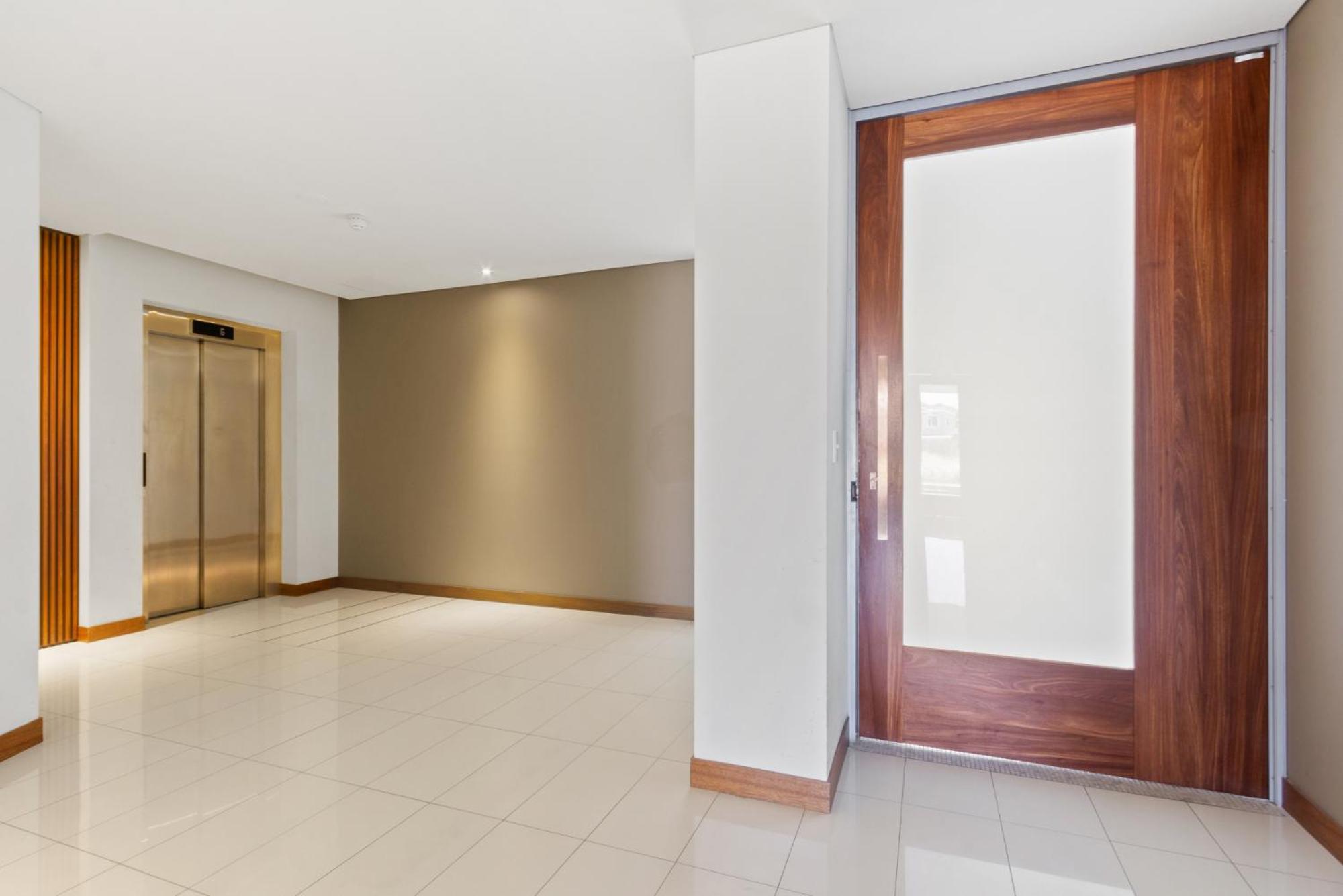 2bdrm Skyline Views - Prime For River, Waca, Optus Stadium Apartment *