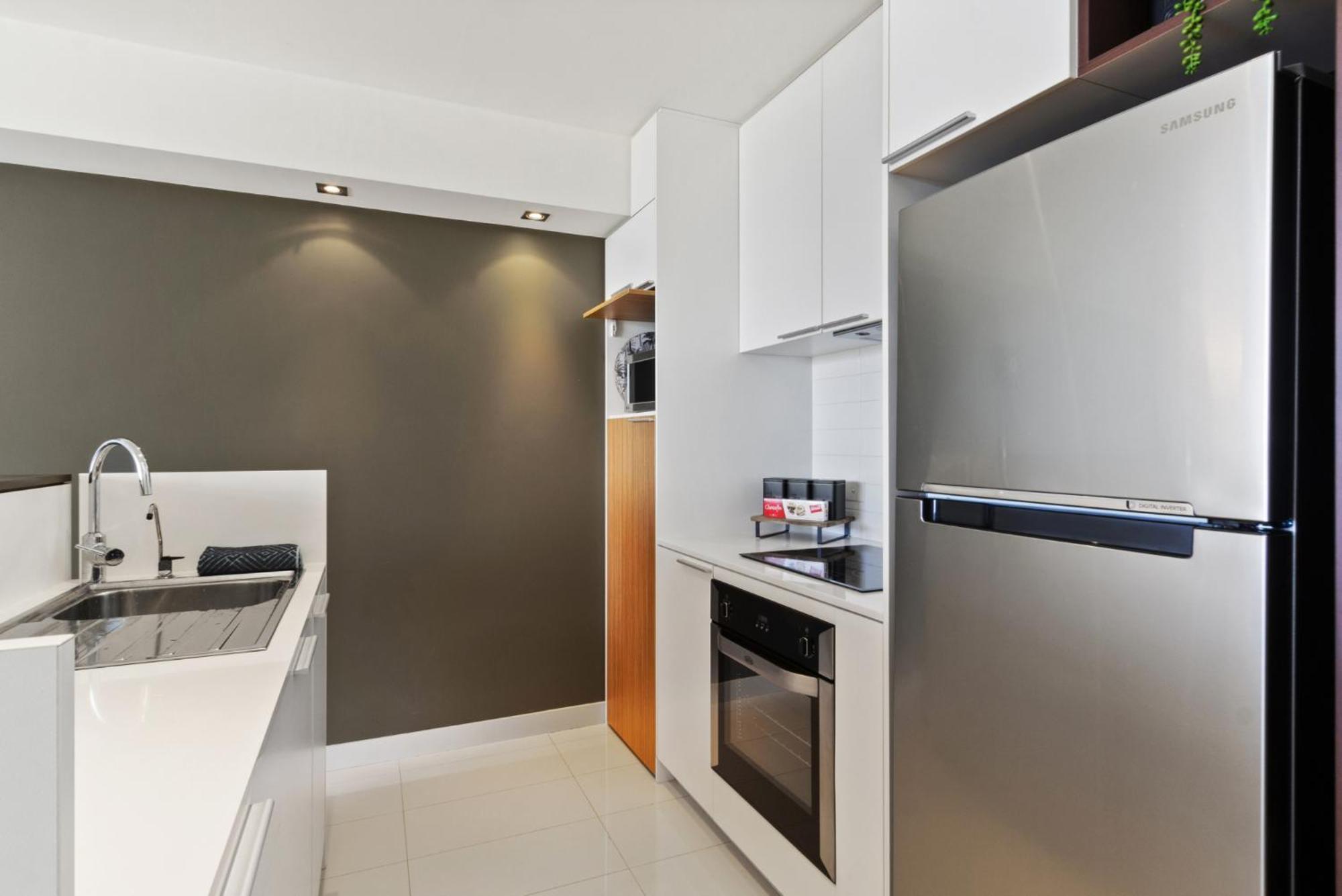 2bdrm Skyline Views - Prime For River, Waca, Optus Stadium *