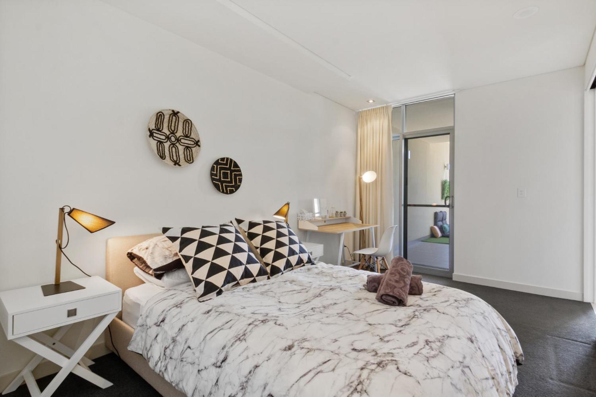 2bdrm Skyline Views - Prime For River, Waca, Optus Stadium * Perth