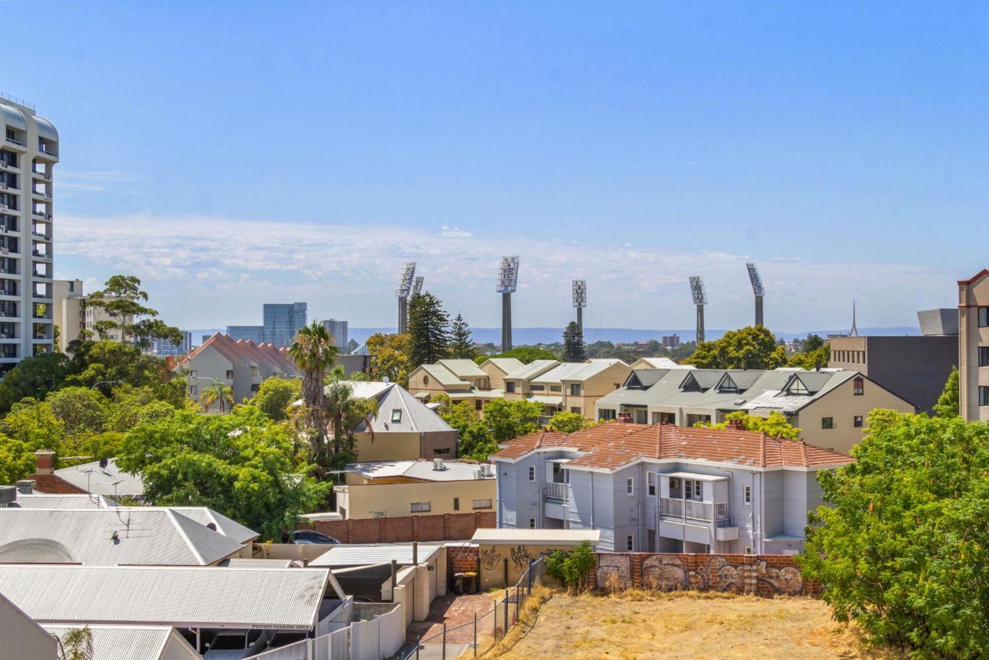 2bdrm Skyline Views - Prime For River, Waca, Optus Stadium