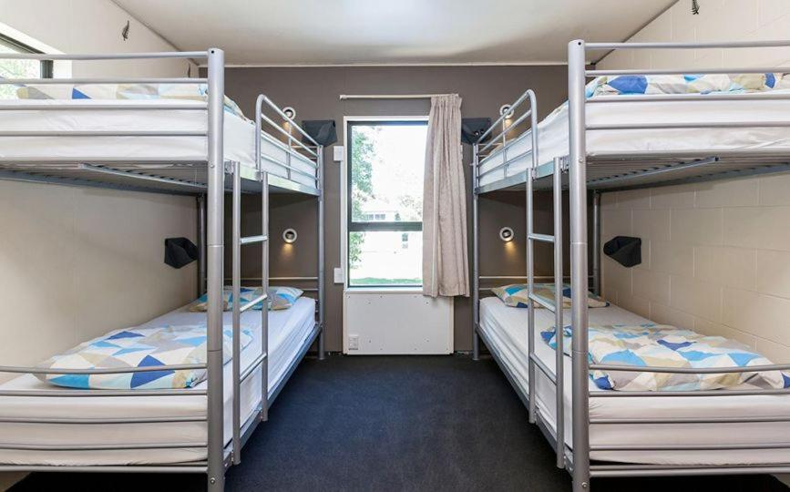 Wallaby Backpackers - Note - Valid Passport Required To Check In - Hostel Perth