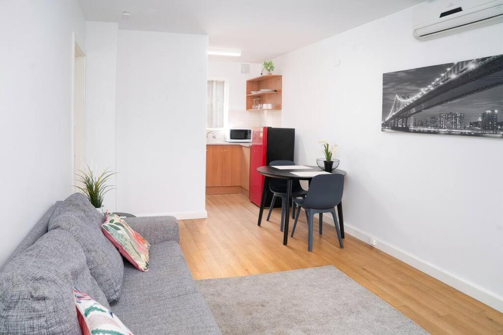 17 Burswood *