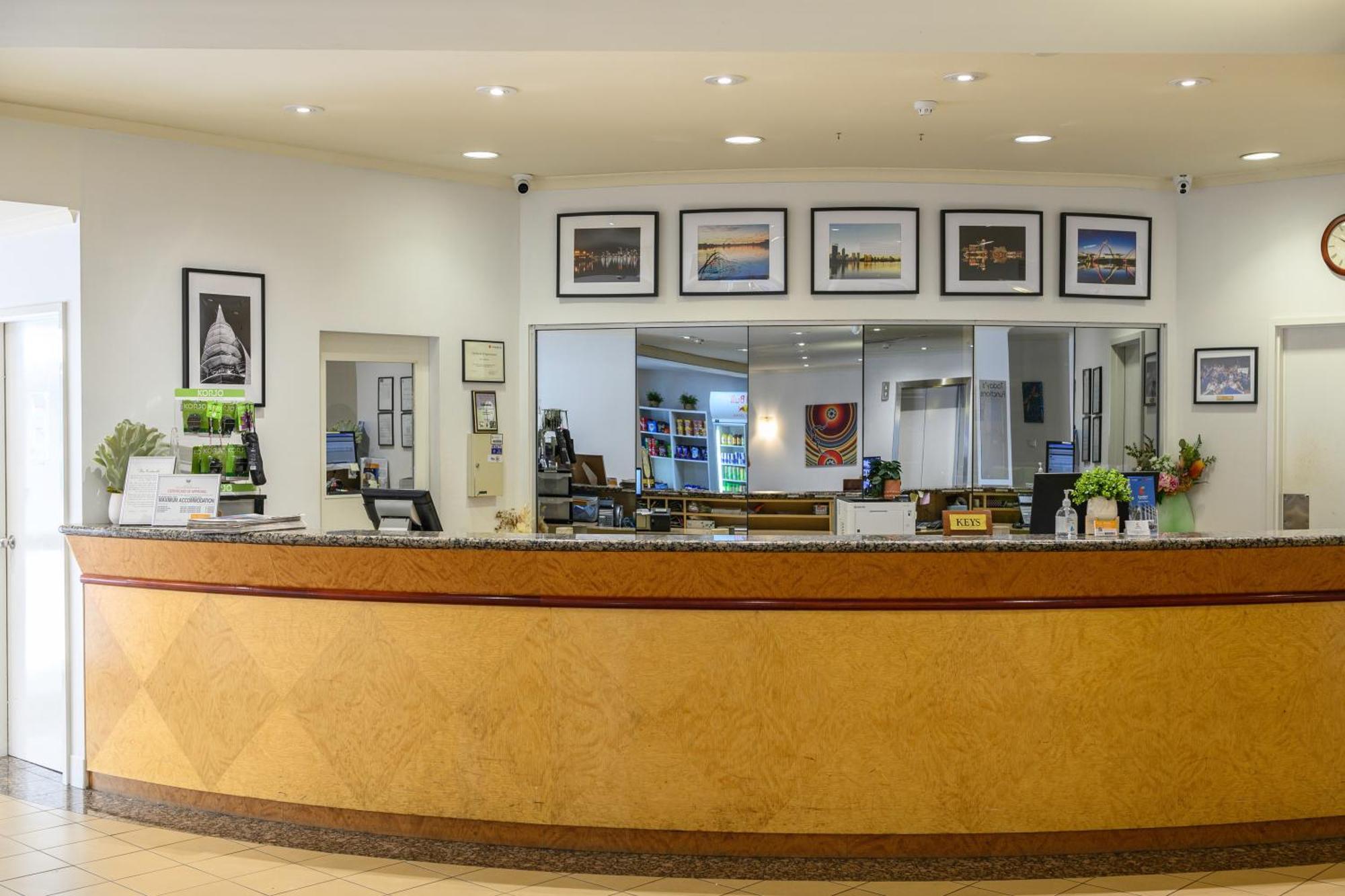 Hotel Comfort & Goodearth