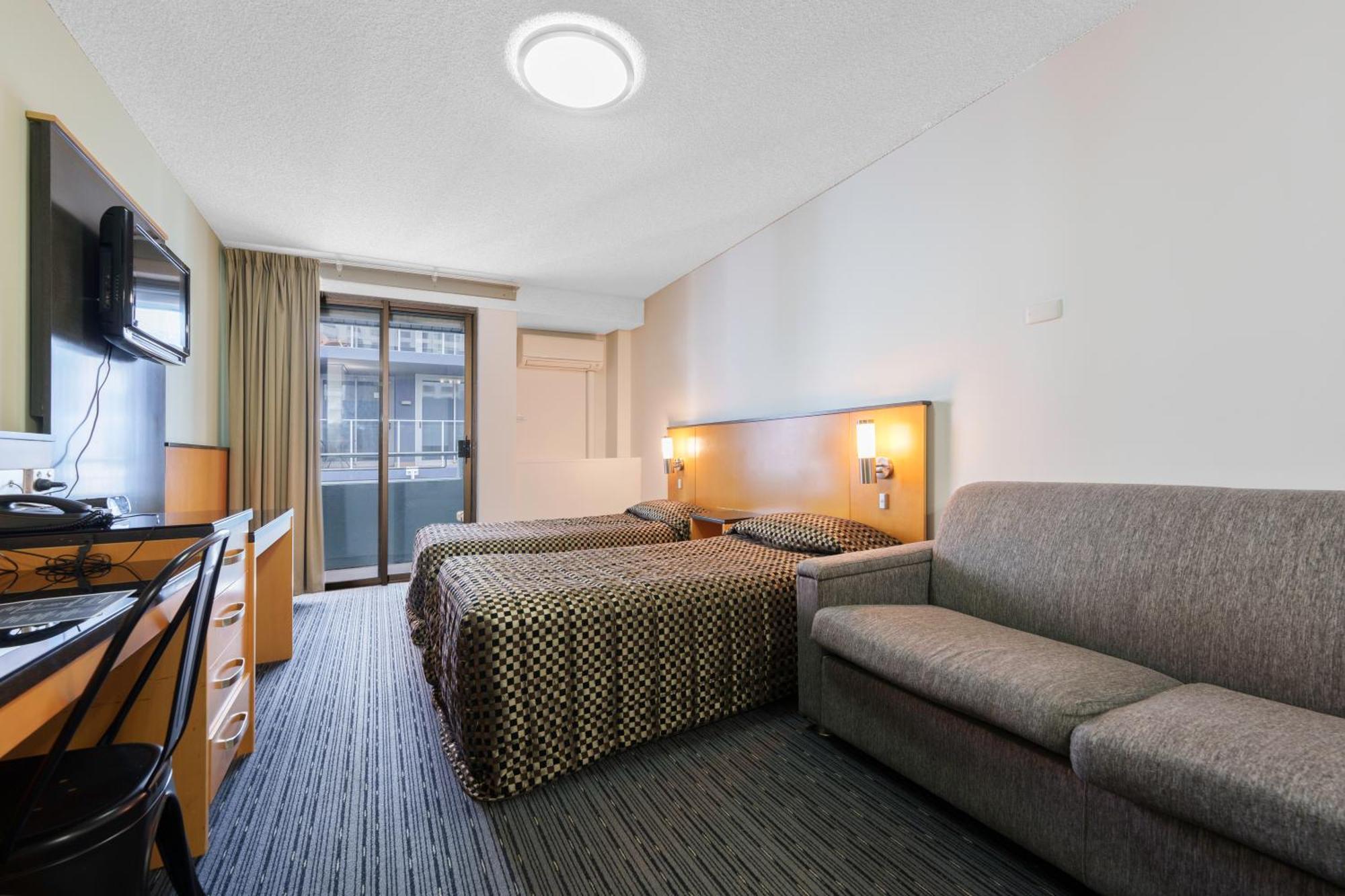 Hotel Comfort & Goodearth