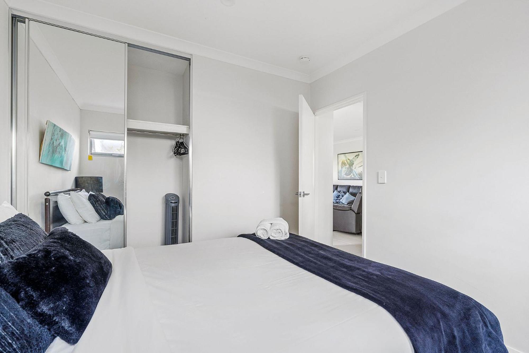2 Conveniently Quiet Cloverdale 2brpark Perth