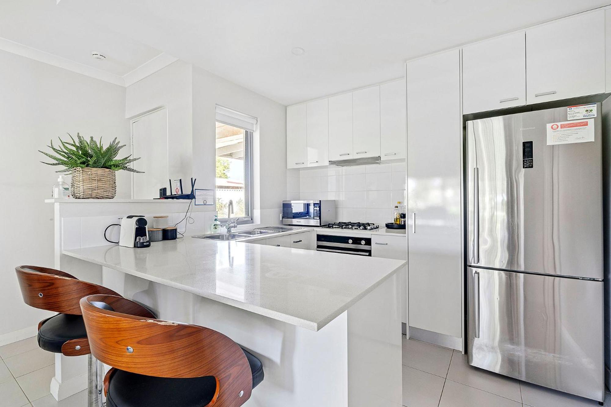 2 Conveniently Quiet Cloverdale 2brpark Perth