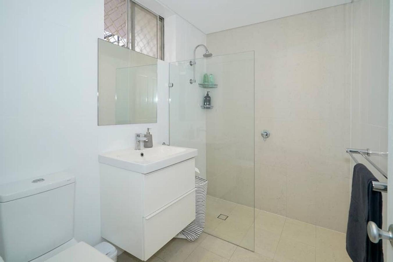 Cottesloe Delight Sleeps 4