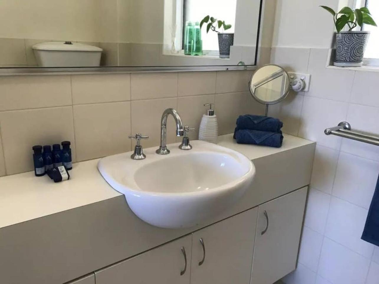 5 A Rose In South 1br For2 Parking *