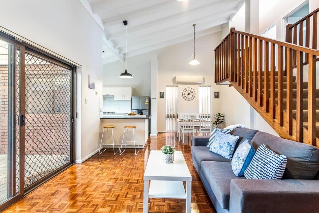 Delightful Getaway Steps From Attractions & Amenities * Perth
