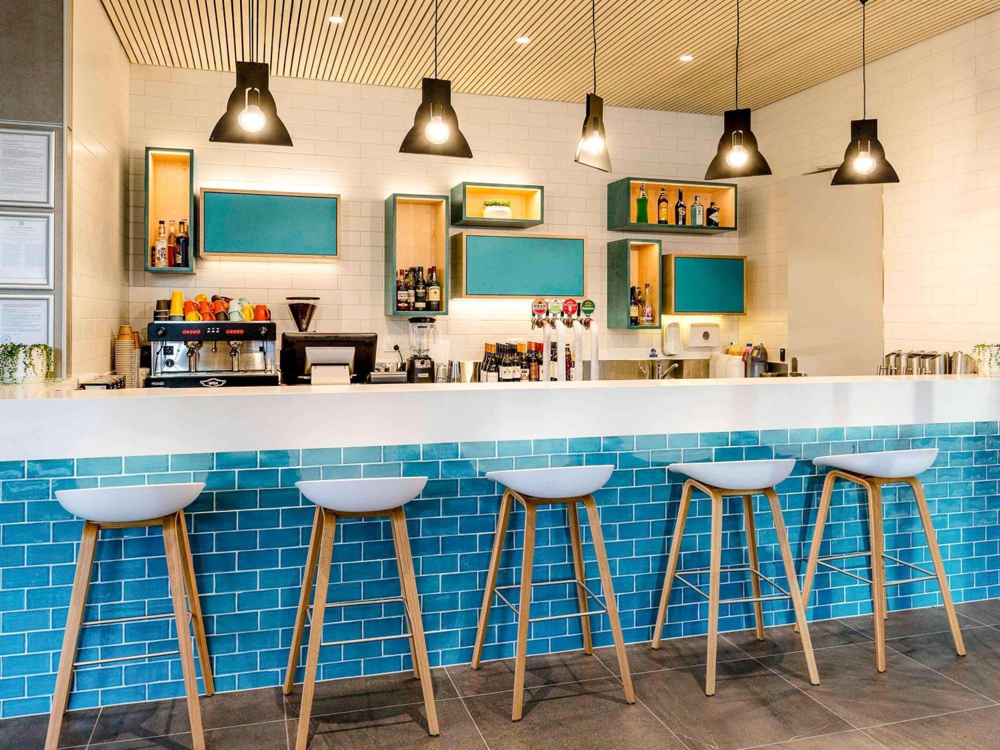 Ibis Styles East