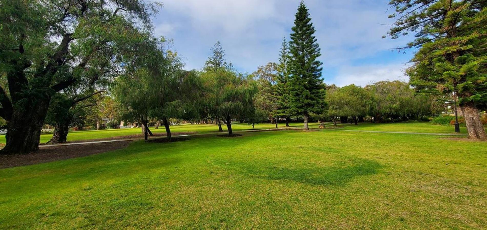 Serenity And Comfort In Subiaco 1 Bedroom Unit * Perth