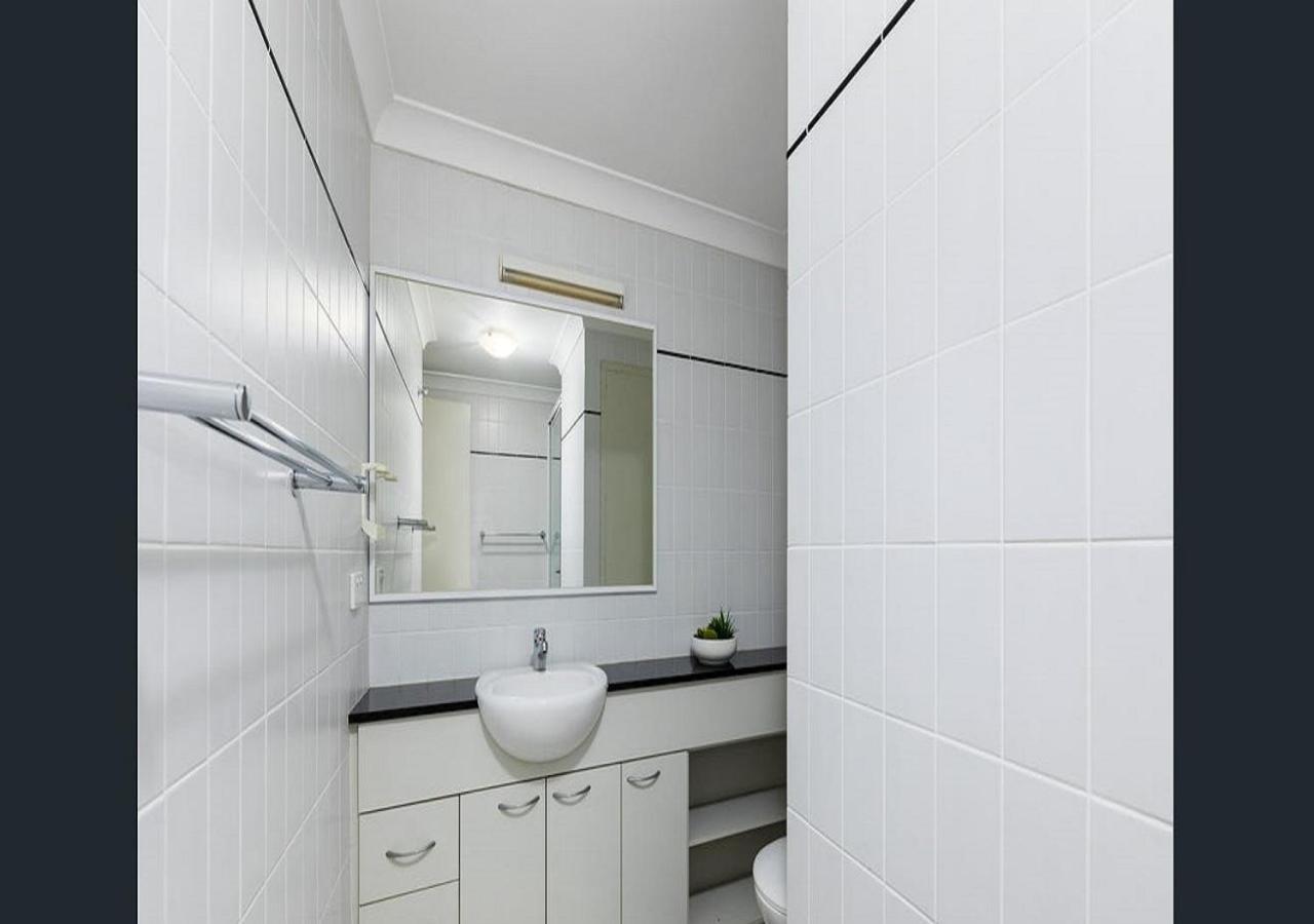 Ample Luxury * Perth